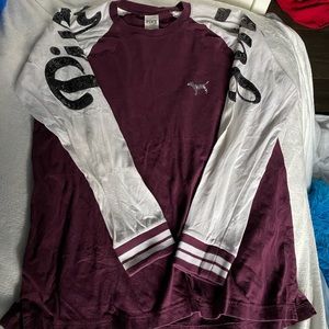 woman’s large long sleeve pink shirt